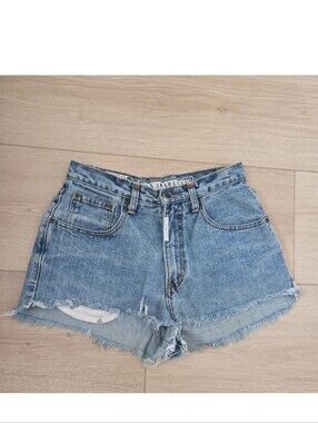 Vintage Z. Cavaricci Light Blue Denim Jean shorts size 29 USA Made